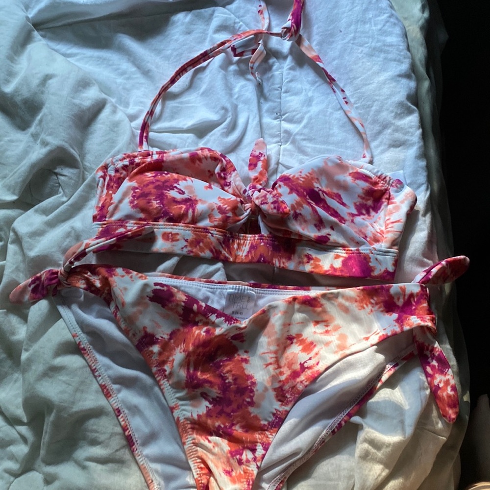 Bathing suit